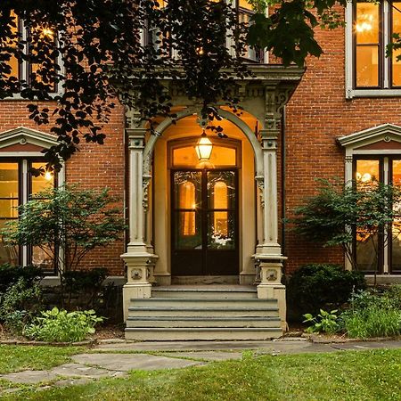 أوتيكا Rosemont Inn المظهر الخارجي الصورة