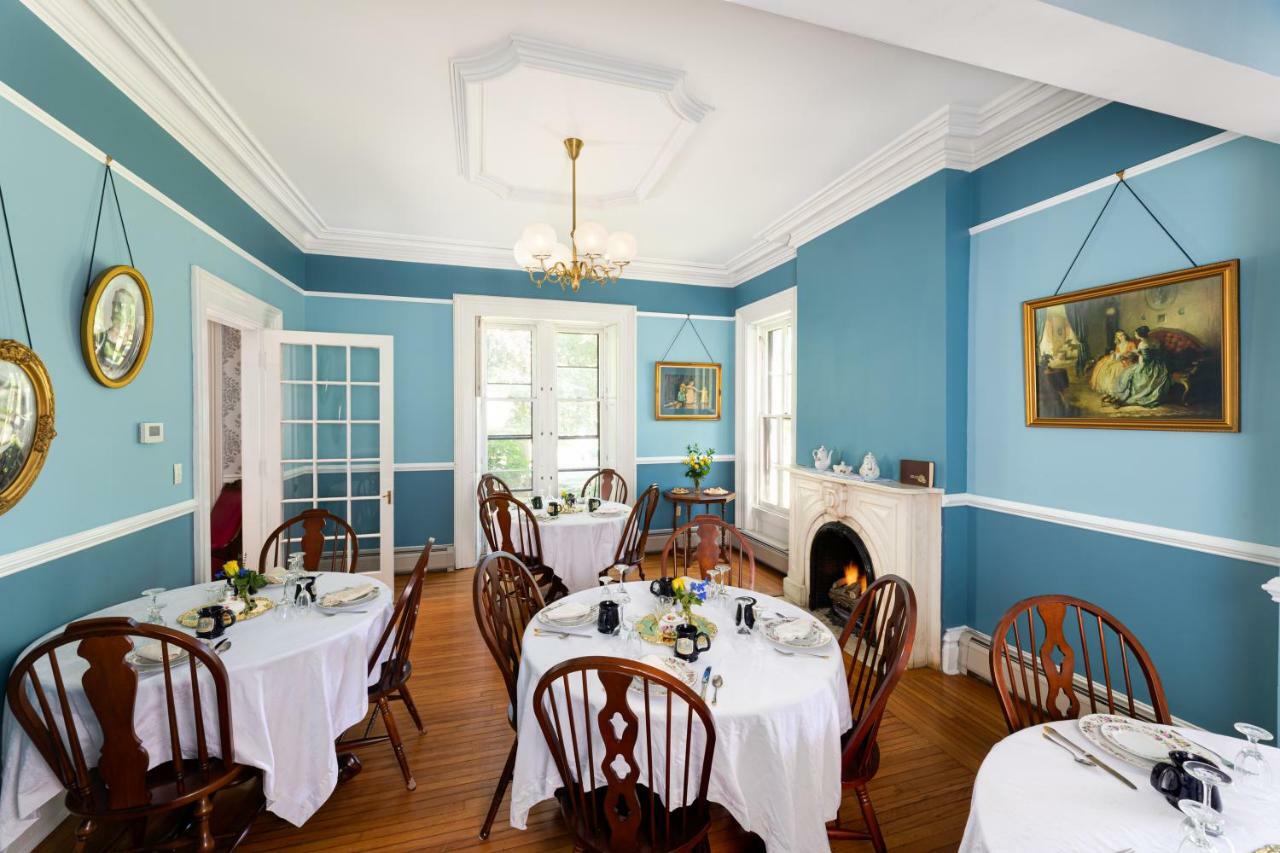 أوتيكا Rosemont Inn المظهر الخارجي الصورة